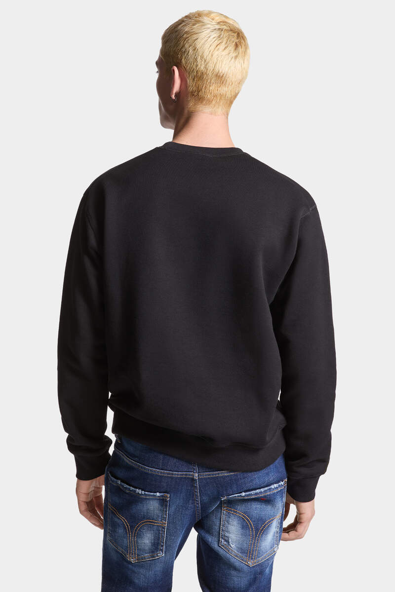 DSQ2 Brushed Fleece Cool Fit Sweatshirt image number 4