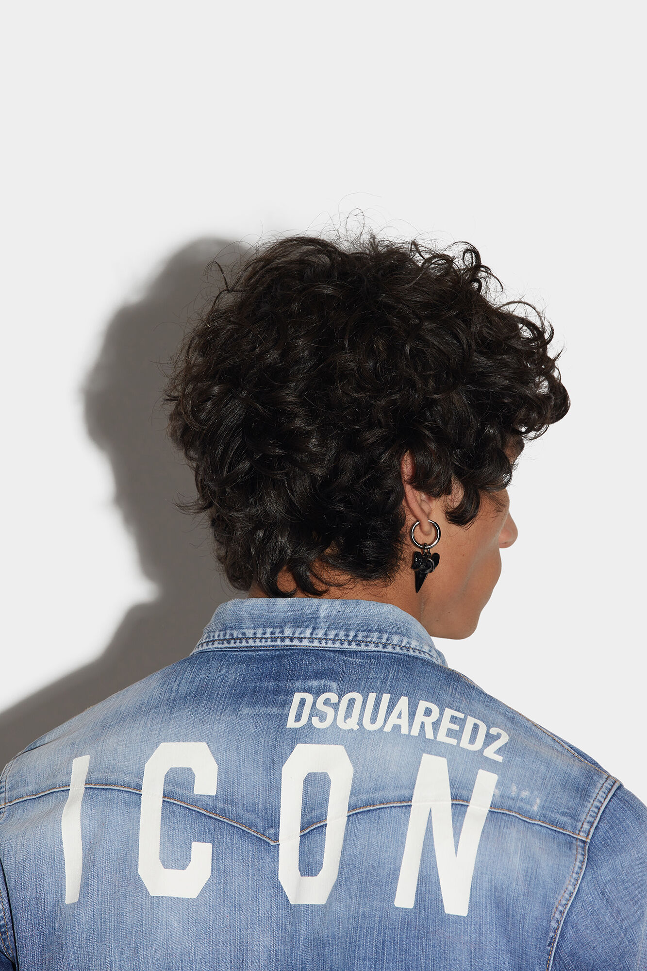 低価格で大人気の DSQUARED2 デザインT L | vrticiada.rs