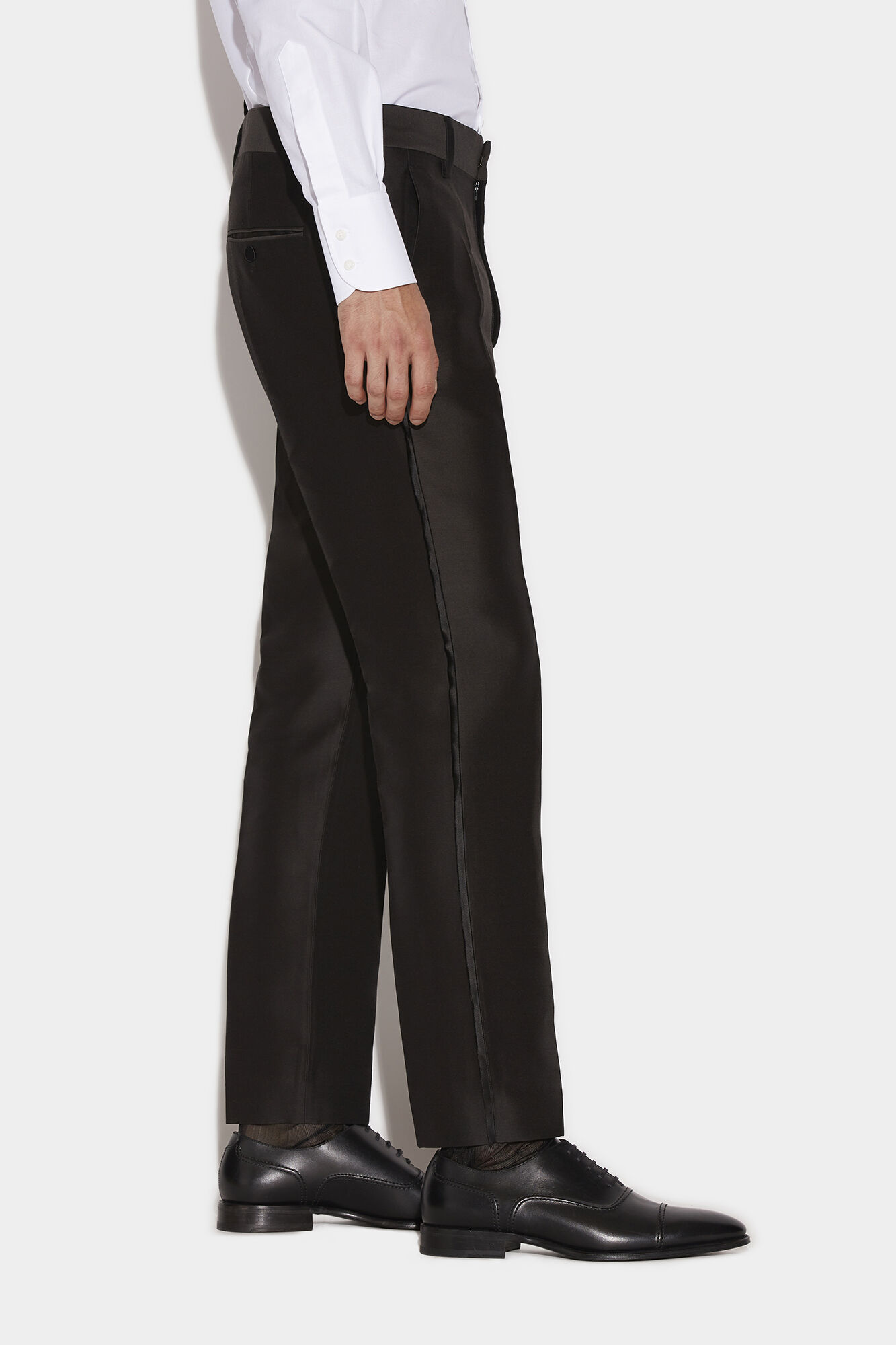 Buy online High Rise Solid Cigarette Pants Trouser from bottom wear for  Women by Aurelia for ₹450 at 55% off | 2024 Limeroad.com